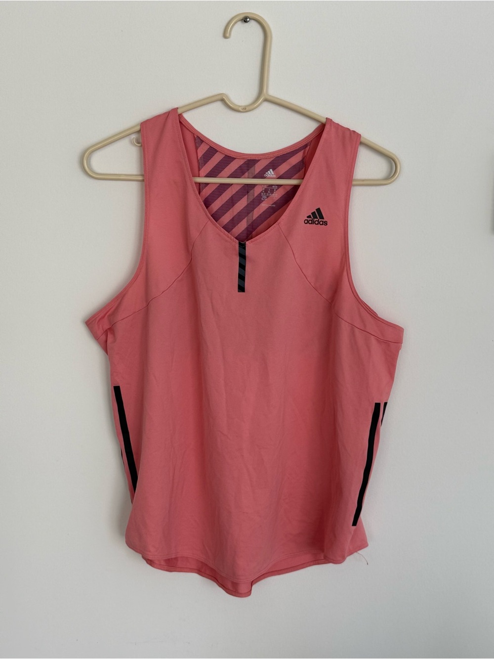 adidas Women's XL Pink Mesh Stripe Back Athletic Workout Tank Top V-Neck